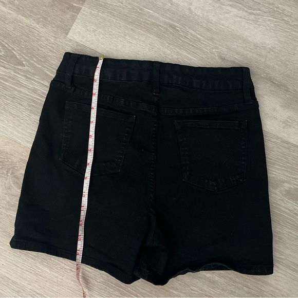 💟Lot of 5 Shorts. High-waisted, booty, goth, punk, retro, size 28 (ish) - Picture 5 of 11